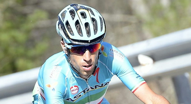 Giro, Kruijswijk sempre più in rosa Giornata nera per Vincenzo Nibali