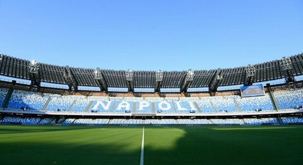 Napoli, stadio Maradona: duello sui canoni e il Comune avverte il club: «Paghi subito 3,5 milioni»