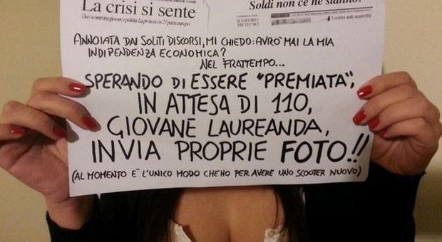 Napoli, studentessa vende foto hard su Facebook «C'è la crisi, voglio uno scooter nuovo»