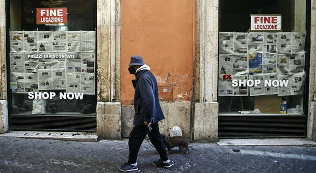 Covid, a Roma chiusi 11 mila negozi: l’anno più buio di commercio e turismo