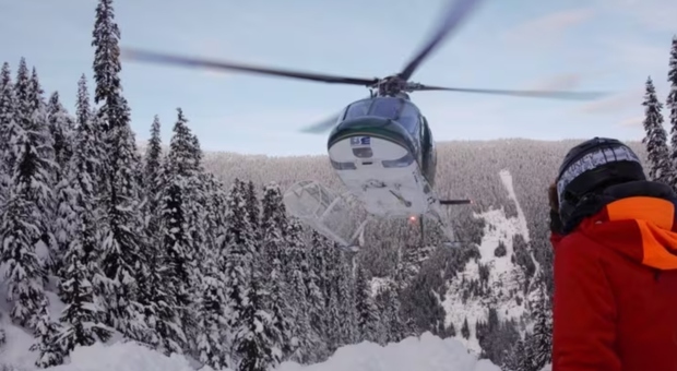 Elicottero precipita tra le montagne in Canada, morti tre giovani italiani: era partiti per un'escursione