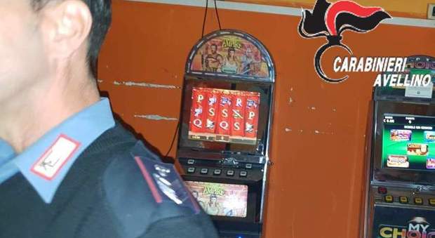 Slot machine mangiasoldi: sequestri e denunce in Irpinia