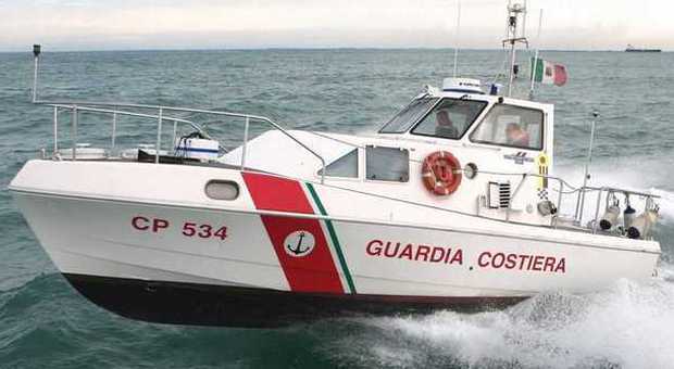 Calabria, tre pescatori dilettanti dispersi in mare: ricerche senza esito