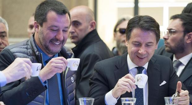 Siri, Salvini: «Mi fido di Conte, andiamo avanti»