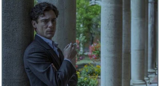 Luca Manfredi, regista, parla il film "In arte Nino": «Un lungo abbraccio al mio padre ribelle»