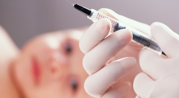 Ordine dei medici: «Vaccinazione unica soluzione contro la morte»