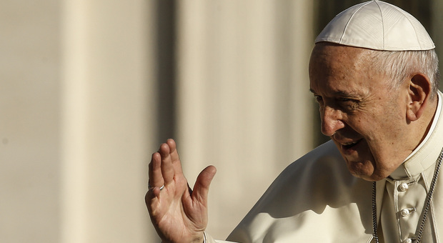 Il Papa: «L'aborto è come affittare un sicario per risolvere un problema»