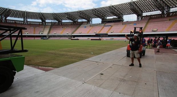 Il manager di Jovanotti: «Niente spettatori sul prato? Dal Napoli richiesta folle e scorretta»