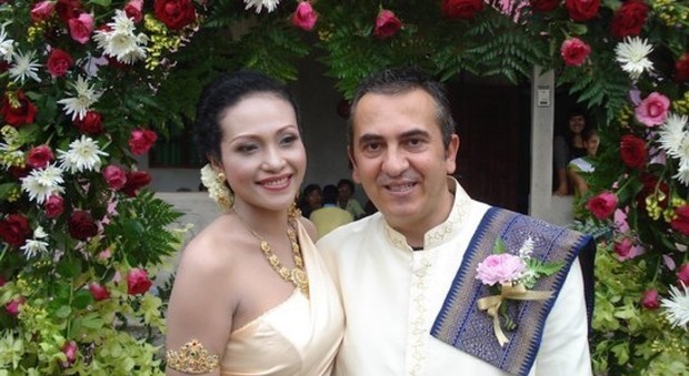 Denis Cavatassi felice in Thailandia