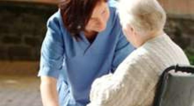 «Anziani malati ricoverati in semplici case di riposo per risparmiare»: la denuncia Aiop