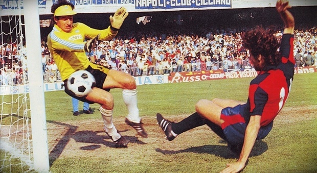 Il gol di Faccenda in Napoli-Genoa nell'82