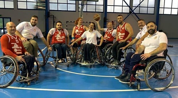 Basket in carrozzina e per ragazzi disabili, la squadra senza fondi dopo il Covid: il web si mobilita per salvarla