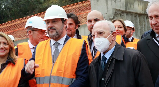Salvini su un cantiere dell'Alta Velocità a Benevento