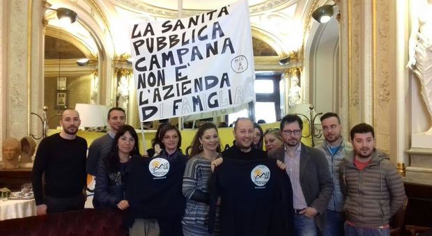 Sanità, parentopoli in Campania I Verdi: «Assunti 71 familiari di sindacalisti e dipendenti» Il dossier presentato in Procura