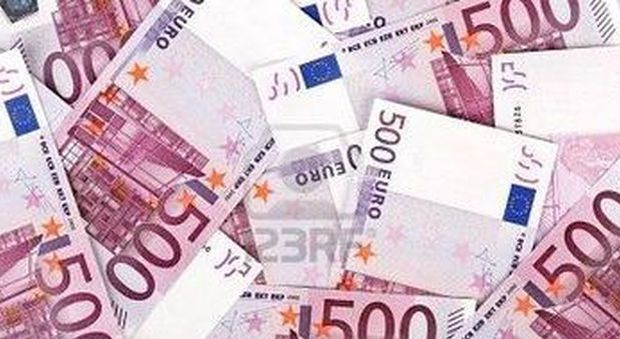 Fatture per finto acquisto di cotone candeggiato: evasi 18 milioni di euro Per i bonifici usata banca austriaca