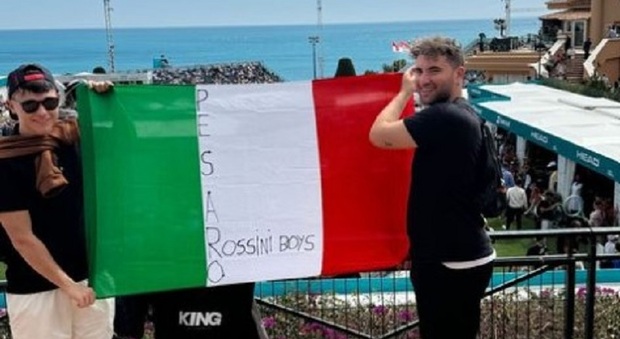 Luca Nardi vince il turno di qualificazione a Montecarlo e si gode la "sua" Pizza Rossini
