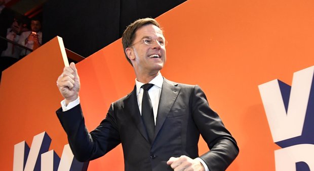 Olanda, exit poll: in testa i liberali del premier Rutte