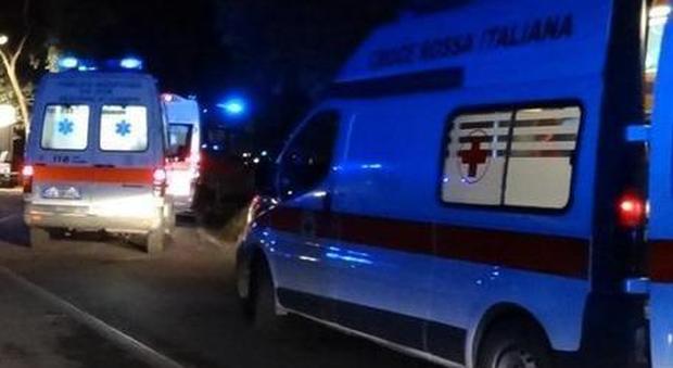 Bergamo, con l'auto contro un muro di cemento: morti due ragazzi, altri 3 gravi