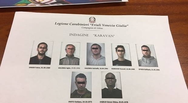 I sette componenti la banda arrestati dai carabinieri di Udine