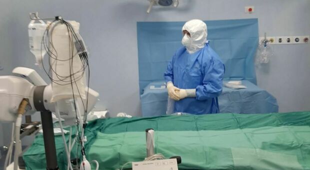 Covid hospital nel Napoletano, pronti 40 posti in più ma è caos personale