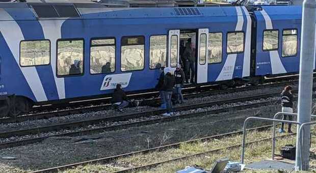 Giovane travolta e uccisa da un treno in Brianza. Per gli inquirenti è suicidio