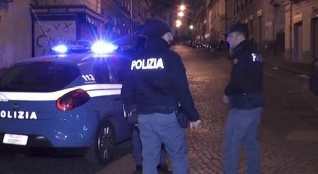 Napoli: spacciatore arrestato a Porta Nolana, scatta anche multa per norme anti-Covid