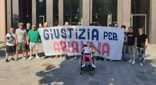 Arianna Manzo, l'appello della famiglia a De Luca: «Non ci abbandoni»