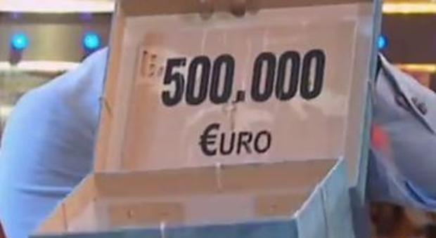Il pacco da 500mila euro