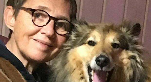 Susanna Tamaro, il doloroso addio al cane Lucky: «Ogni mattina prendo la tua ciotola, ma tu non ci sei»