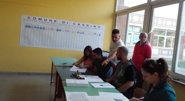 Un seggio elettorale a Cassino