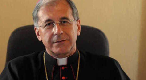 Pregare per i vivi e per i morti, ultimo appuntamneto con Monsignor Boccardo