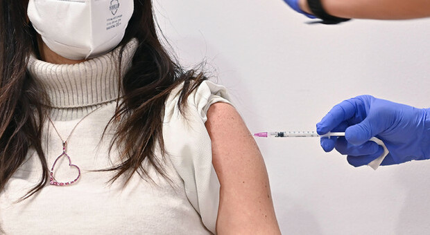 Ue, Ema snellirà procedure vaccini per renderle più veloci