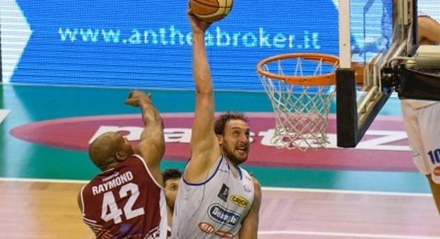 Basket - quarti playoff: Ferentino non ripete l'impresa a Treviso. La De Longhi vince 69-56 e pareggia la serie.