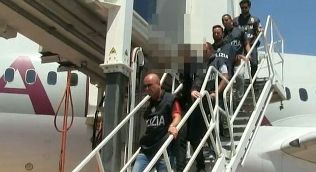 Fiumicino, si arrende boss della 'Ndrangheta condannato per maxitraffico di droga