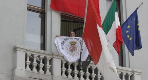 Il 17 marzo già passato di moda, l'unità d'Italia e i simboli borbonici