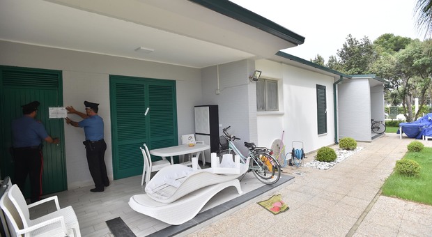 Villaggio svedese a Baia Domizia: Riesame conferma sequestro bungalow