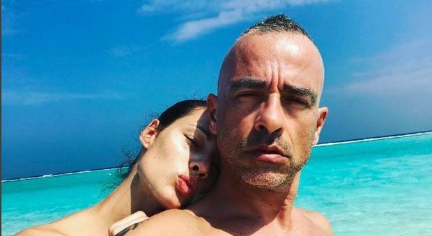 Eros Ramazzotti, fuga d'amore alle Maldive con Marica Pellegrinelli
