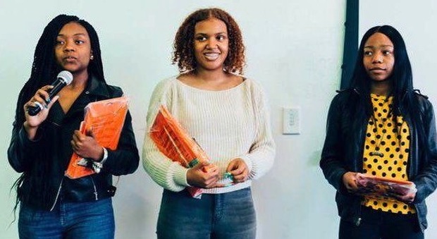 Tre ragazze nere finaliste al concorso della Nasa. E sui forum piovono insulti razzisti
