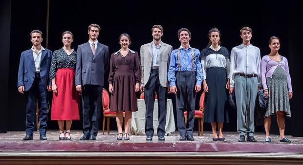 "Eduardo per iNuovi" al Teatro Niccolini di Firenze: omaggio a De Filippo e i suoi 18 anni