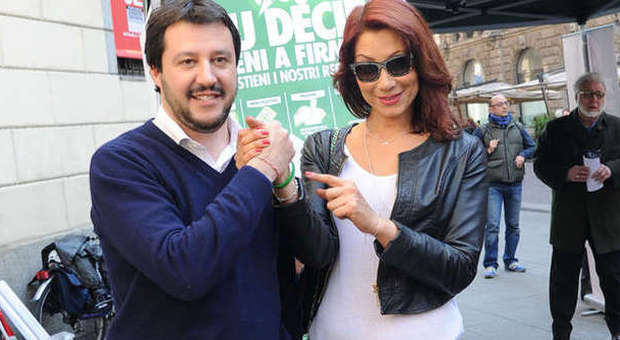 Matteo Salvini e Efe Bal (LaPresse)