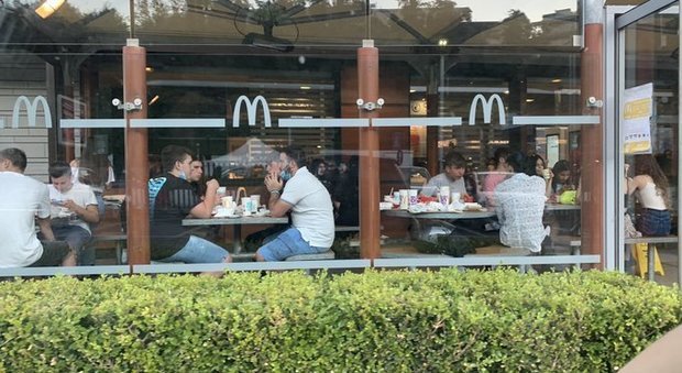 Gianmarco Tognazzi attacca i fast-food: «Perché un ristorante deve fallire e questi fanno come c...o gli pare?»