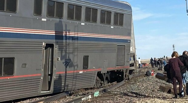 Usa, treno passeggeri Chicago-Seattle deragliato in Montana: almeno tre morti