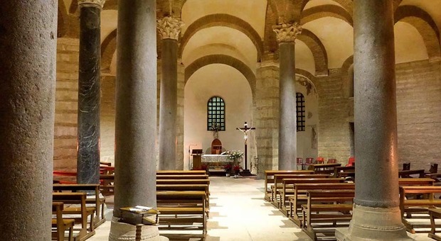 L'interno della Chiesa di Santa Sofia.