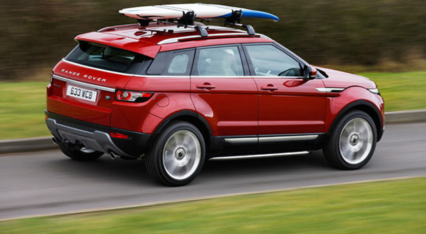 La Land Rover Evoque. La casa britannica è quella che ha venduto meglio nell'ultimo mese: più 61,4% rispetto al 2011