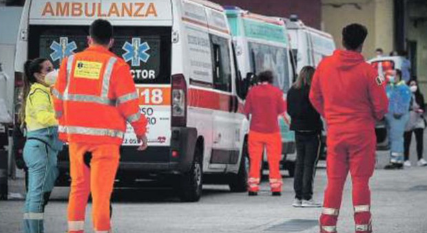 Covid a Napoli, focolaio all'ospedale di Castellammare: chiuso il pronto soccorso