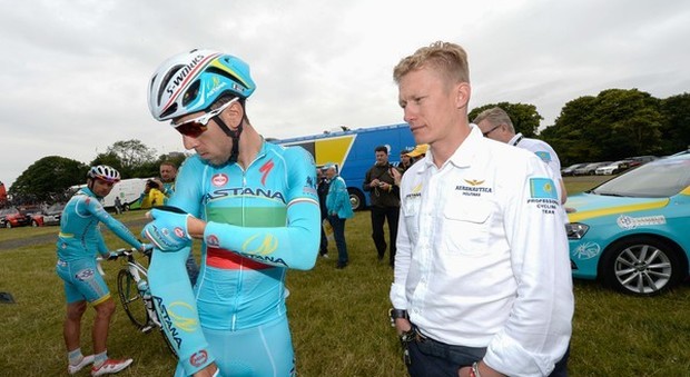 Vinokourov: «L'Astana è la squadra più forte, Nibali può vincere il Giro d'Italia»