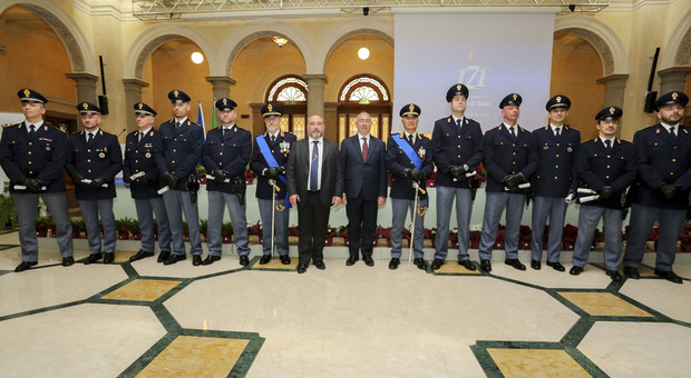La cerimonia per i 171 anni della Polizia di Stato, ieri, in Camera di commercio