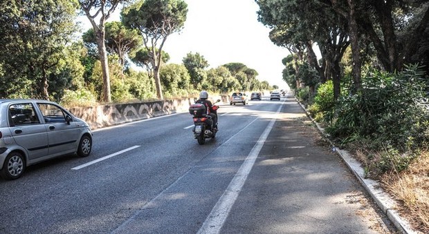 Roma, schianto in moto sulla Colombo: muore una ragazza di 20 anni