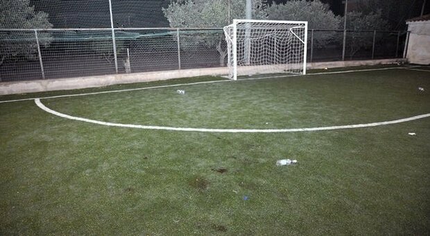 Palermo, bambino di 12 anni muore giocando a calcio: gli è caduta in testa la porta del campetto
