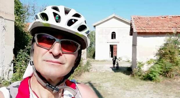 Malore in bici, muore a 57 anni tecnico di Telespazio